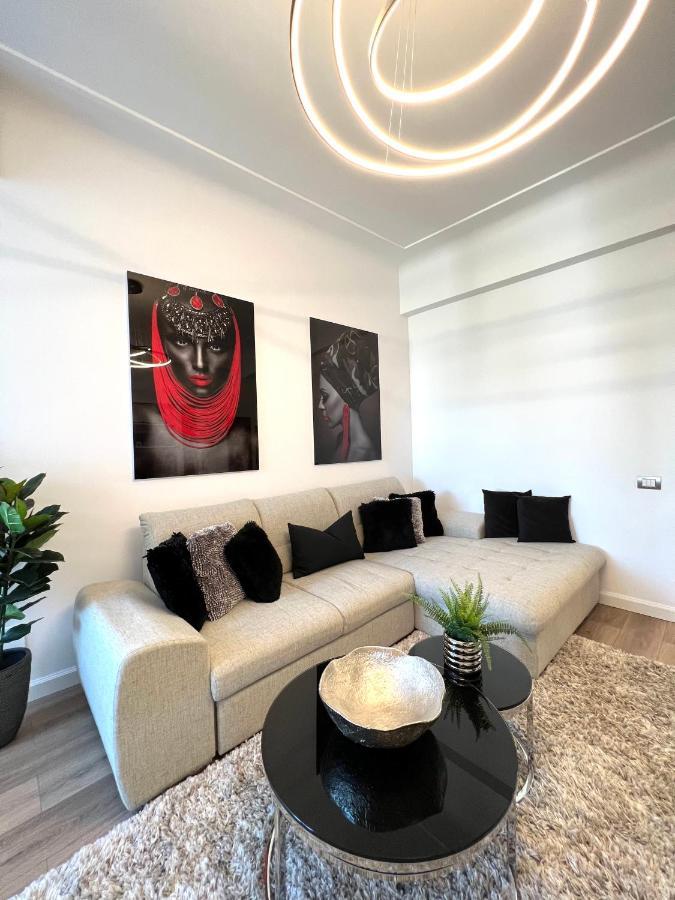 Sky View - Luxury Apartament - Sanador Victoriei 부쿠레슈티 외부 사진