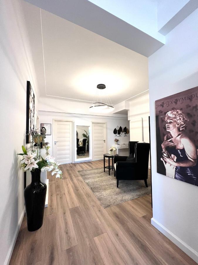 Sky View - Luxury Apartament - Sanador Victoriei 부쿠레슈티 외부 사진