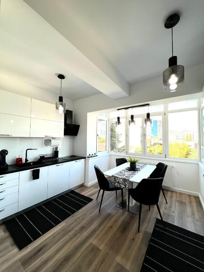 Sky View - Luxury Apartament - Sanador Victoriei 부쿠레슈티 외부 사진