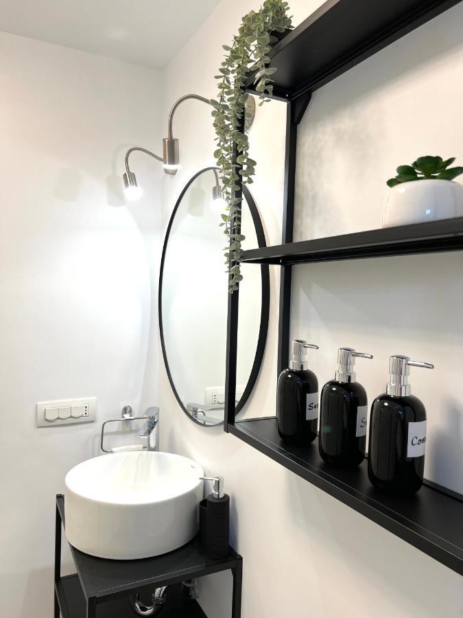 Sky View - Luxury Apartament - Sanador Victoriei 부쿠레슈티 외부 사진