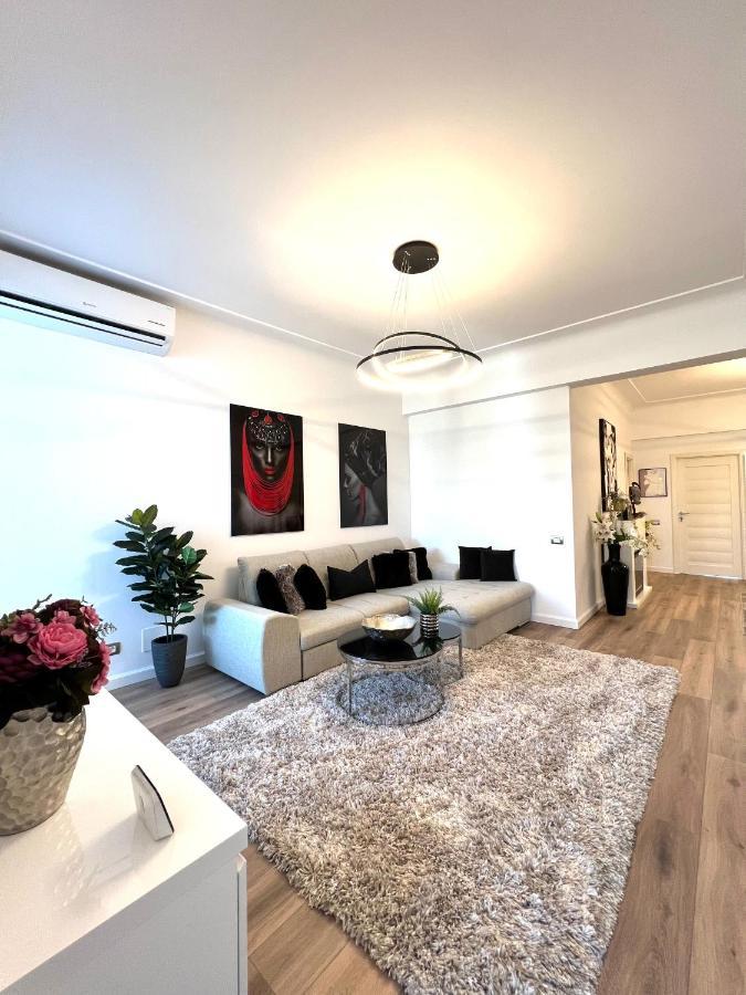 Sky View - Luxury Apartament - Sanador Victoriei 부쿠레슈티 외부 사진