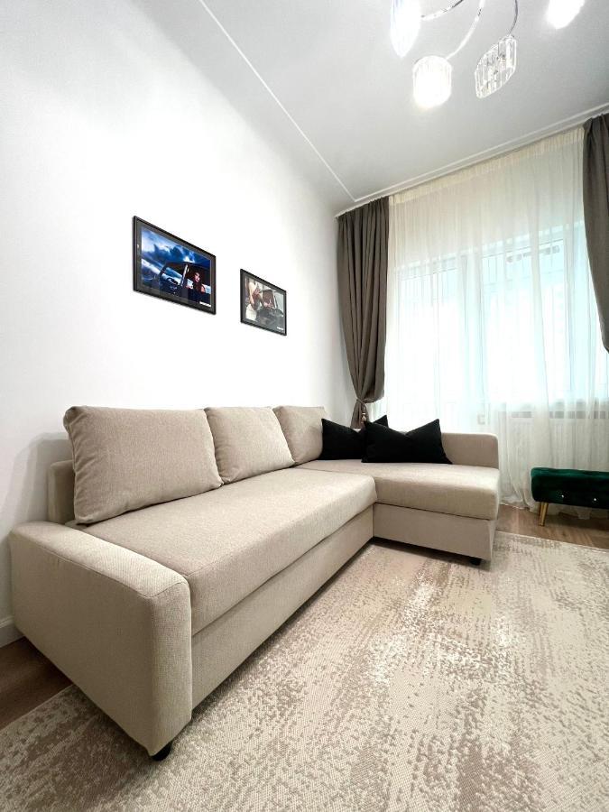 Sky View - Luxury Apartament - Sanador Victoriei 부쿠레슈티 외부 사진